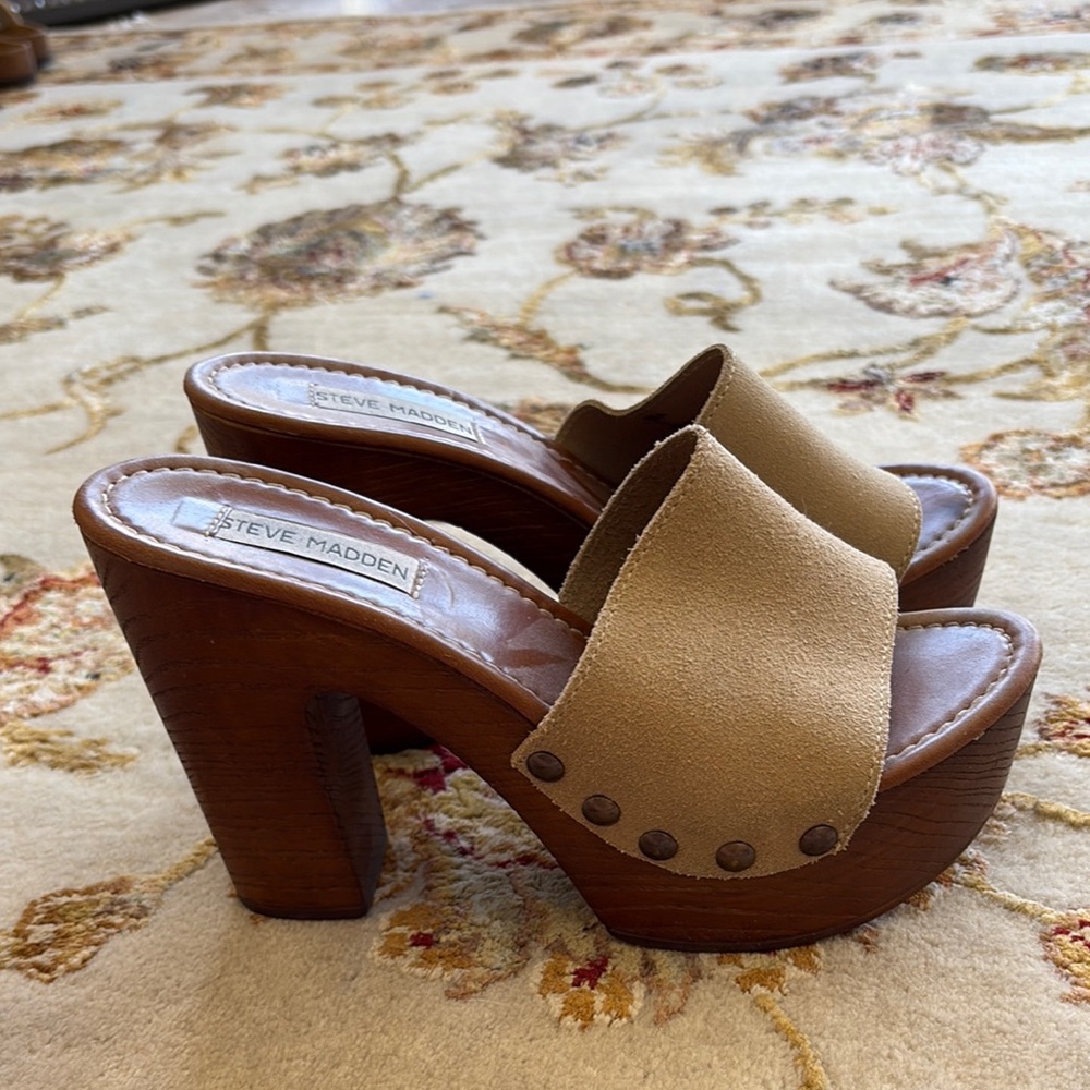 Steve Madden Tan Mules with Block Heel